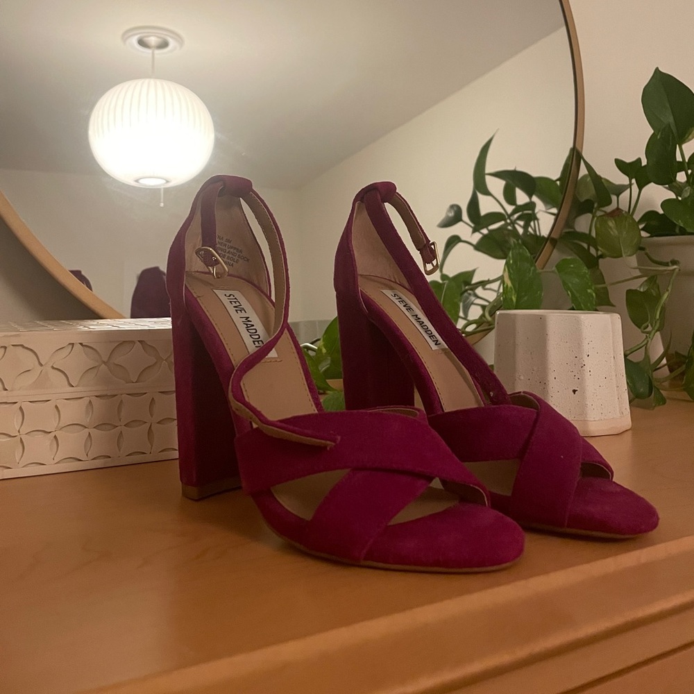 Steve Madden Suede Heels: Fuchsia pink Womens Size 5